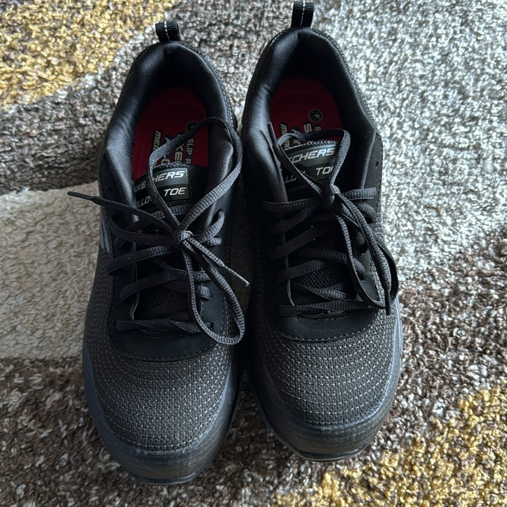 Sketchers Alloy Toe/ Slip Resistant/Air Cooled Me… - image 2